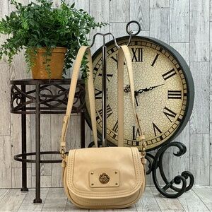 Elegant Cream Shoulder Bag